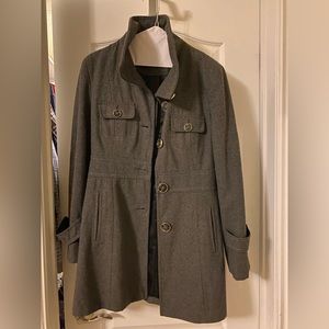 Beautiful charcoal grey Kenneth Cole Peacoat (size 4) in excellent condition.